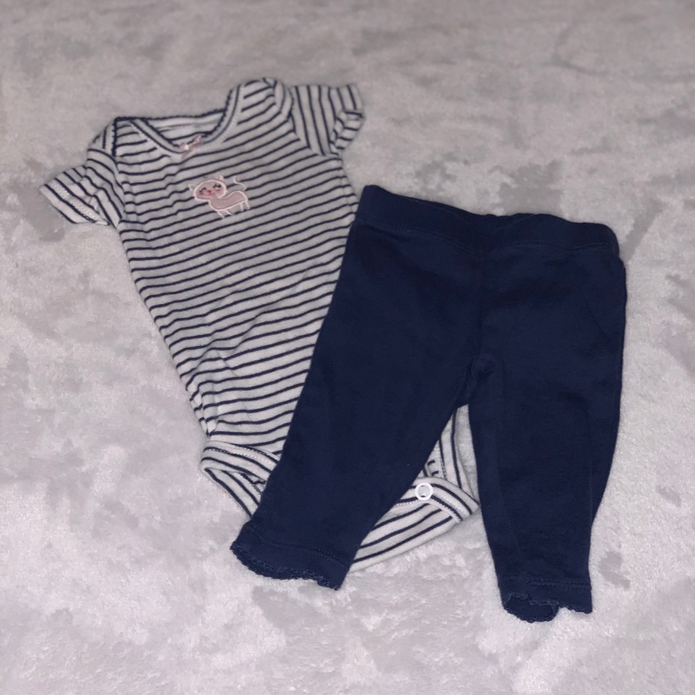 Carters Newborn Girl Onesie/ Legging Set